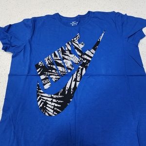 Nike t-shirt
